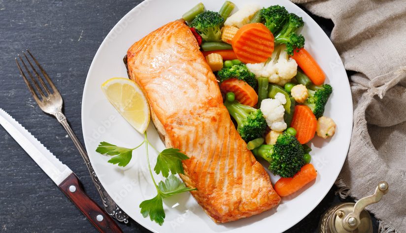 Somon gatit la air fryer Instant pot cu legume